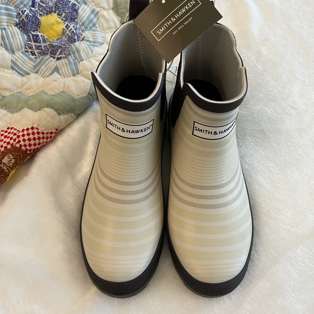 Smith & Hawken - ankle garden boots - size 7 - Picture 2 of 6